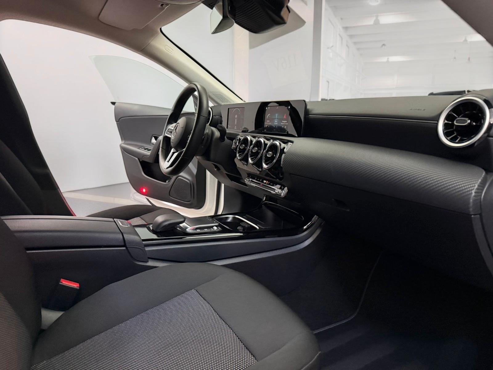 Mercedes-Benz CLA 180d Shooting Brake AHK*ACC*WIDE*CARPLAY, миниатюра 19