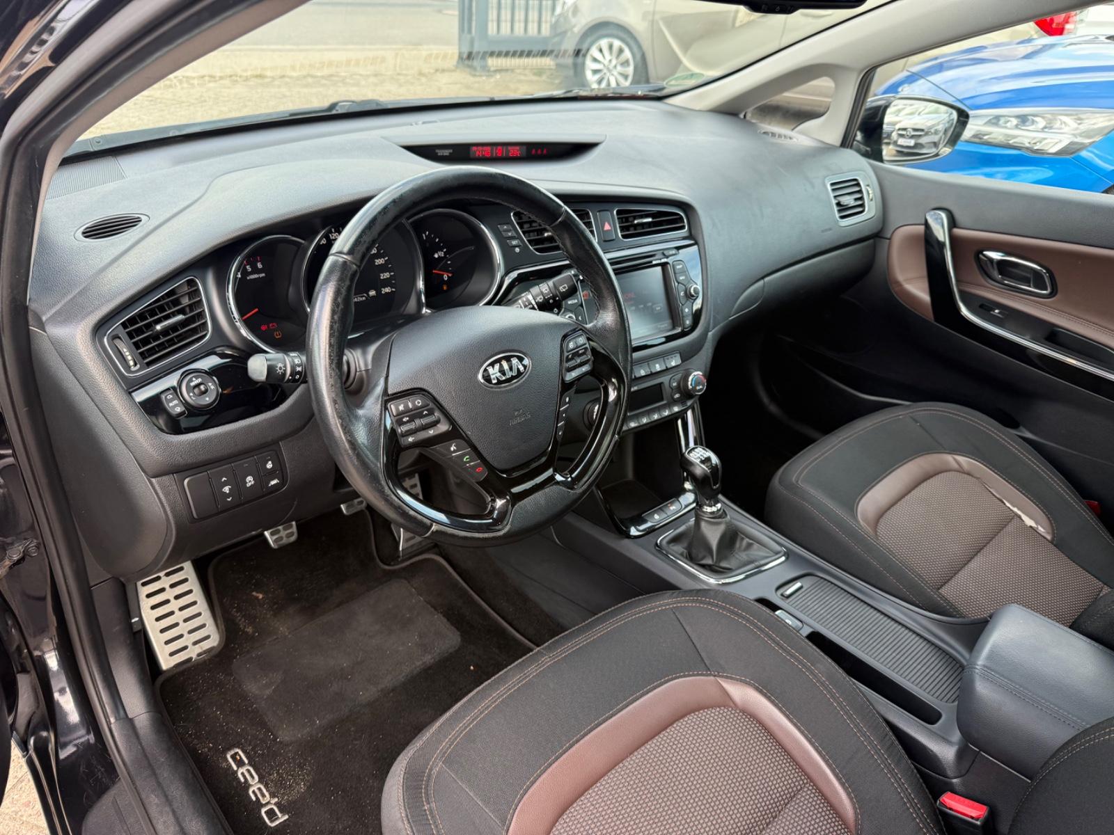 Kia cee'd Sportswagon Platinum Edition