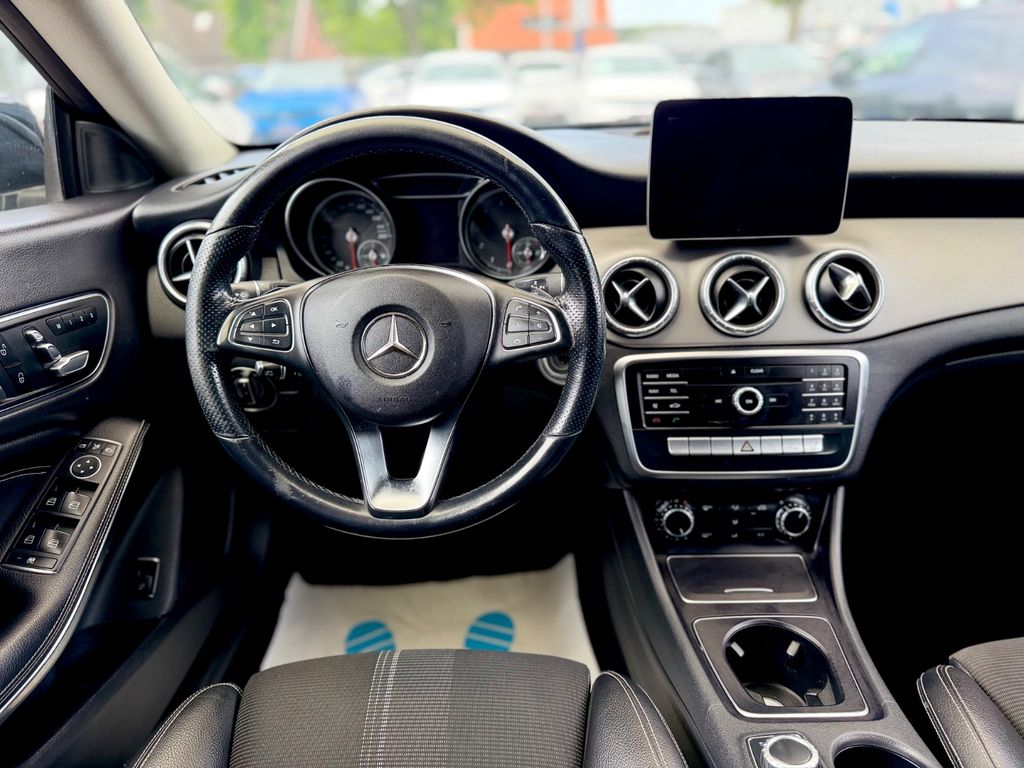Mercedes-Benz CLA 180 Shooting Brake Aut. RKam LED Sportsitze – Ansicht 7