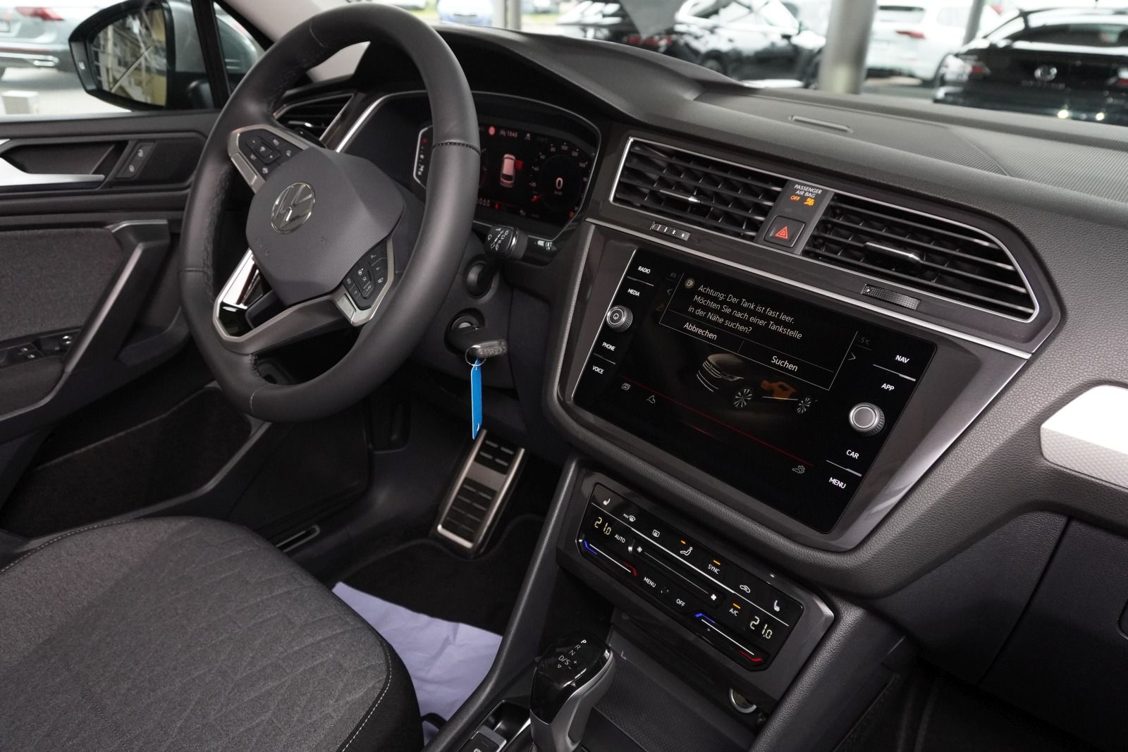 Fahrzeugabbildung Volkswagen Tiguan Allspace MOVE 2,0 l TSI OPF 4MOTION 140 k