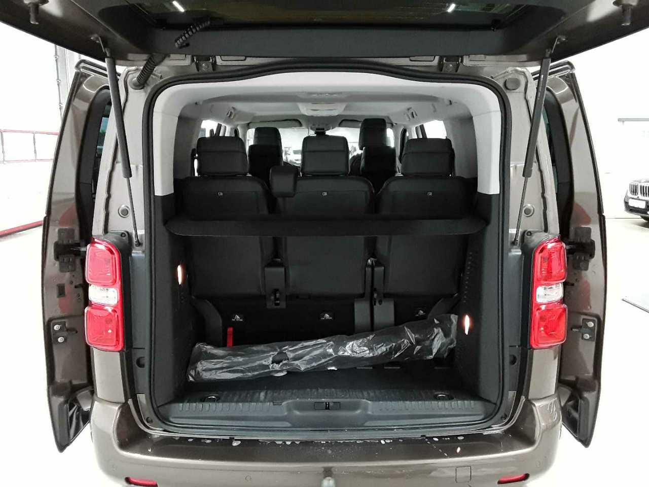Citroën Spacetourer M 2.0 Lounge 7 Si. LEDER AHK
