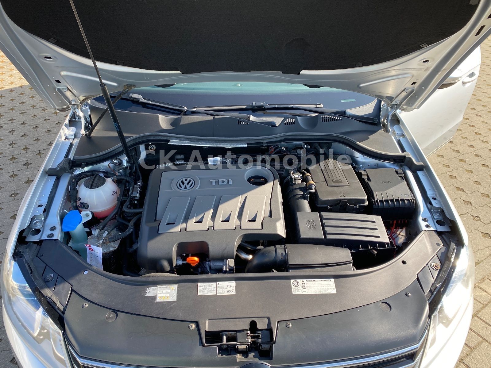 Fahrzeugabbildung Volkswagen Passat Variant Comfortline BM/DSG/Navi/Bi-Xenon