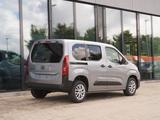 Fiat Doblo Kombi 1.5 130 AT / 10-Zoll Navi - silberne Fiat Doblo