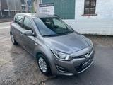 Hyundai i20 1.2 Classic / FACELIFT / KLIMA /SHZ. /EURO 5 - gebrauchte Hyundai i20 aus dem Jahr 2012
