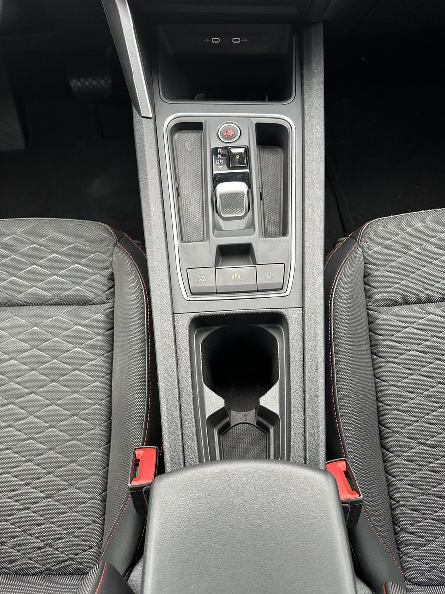 SEAT Leon SpT 2.0 TDI DSG FR NAV+LED+ACC+AHK+VCOCKPIT, миниатюра 17
