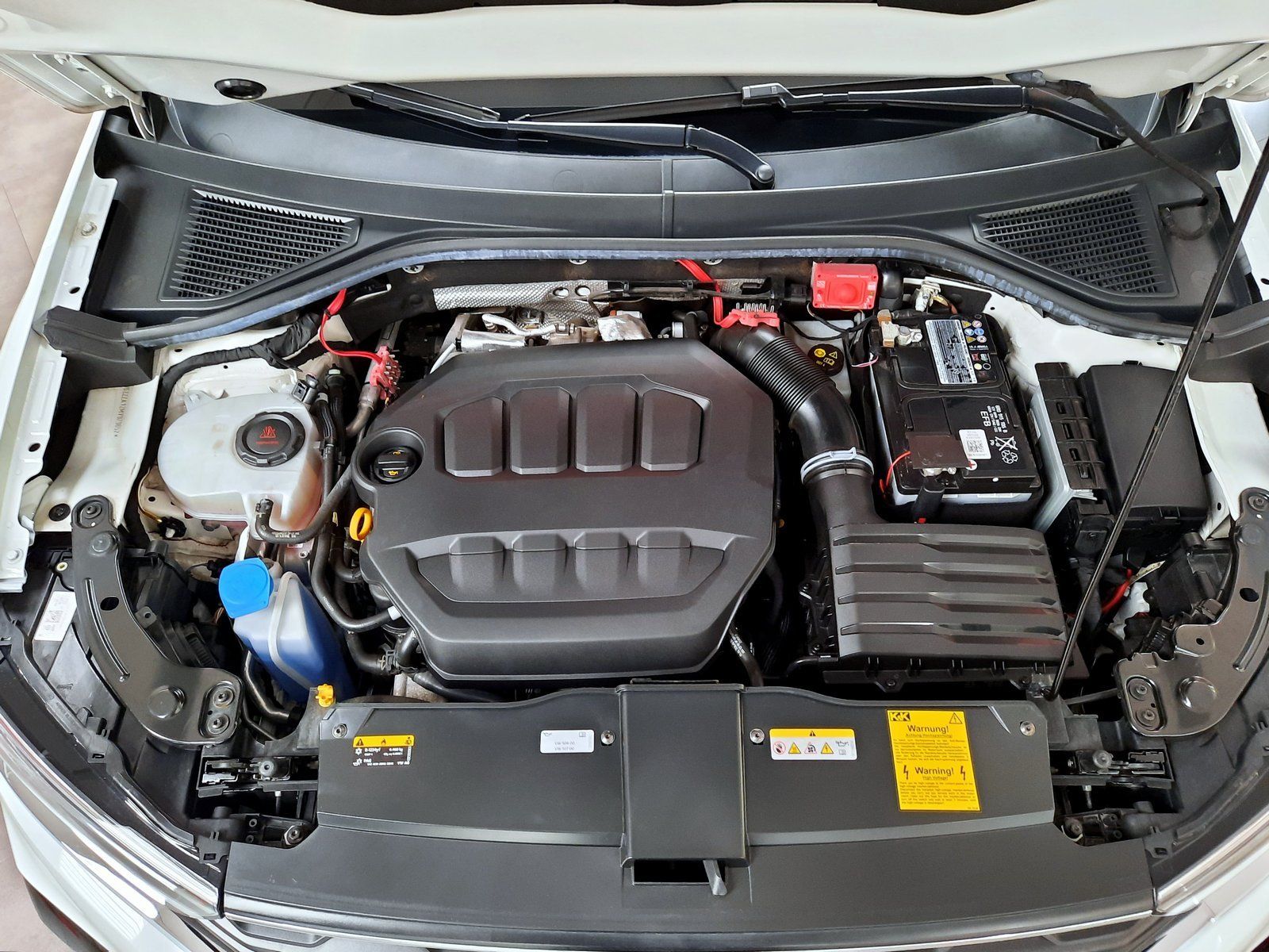 Fahrzeugabbildung Volkswagen T-Roc R 4Motion DSG *AHK*Cam*Navi*App-Con*Assist