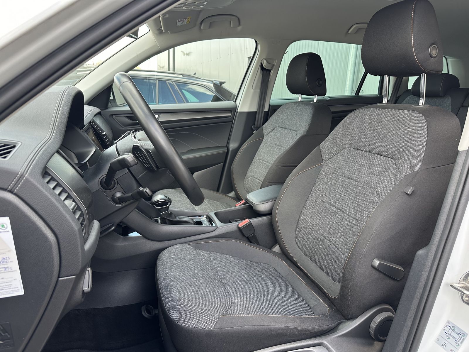 Fahrzeugabbildung SKODA Kodiaq 1.5 TSI DSG Clever NAV+LED+ACC+KAM+19ZOLL