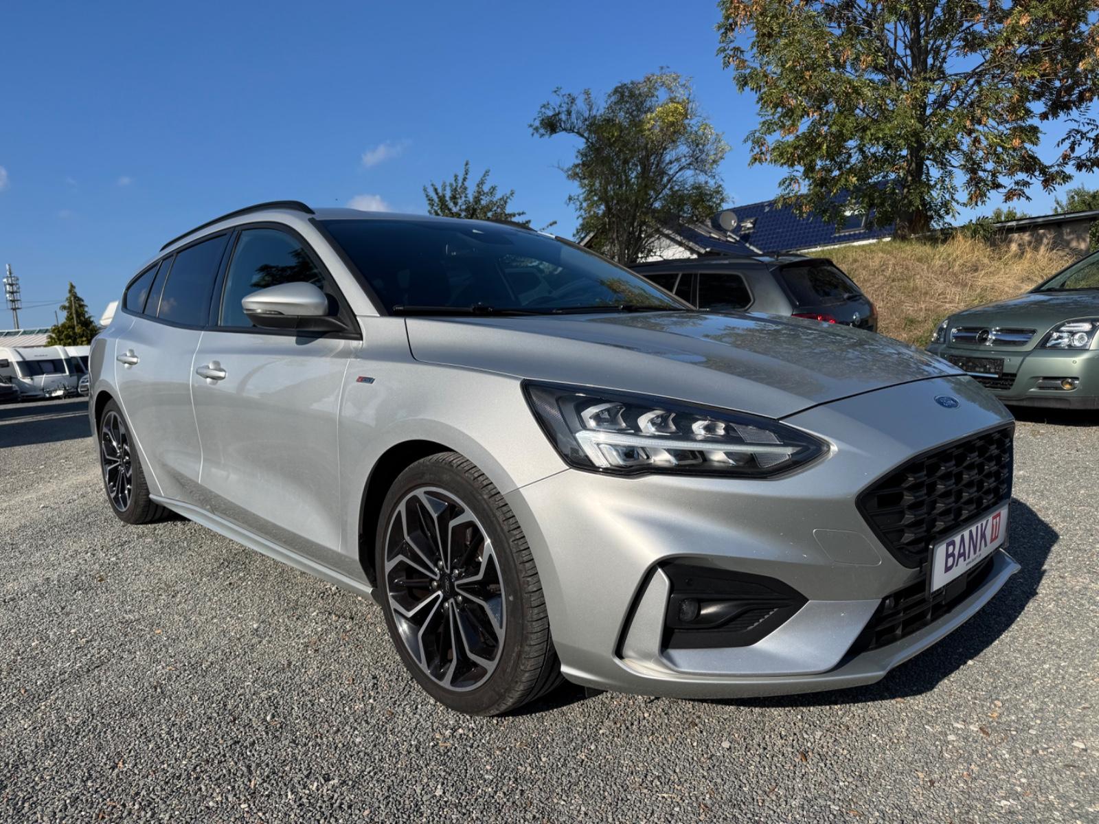 Ford Focus Turnier ST-Line LED/NAV/KAM/SPUR/1.HAND/18