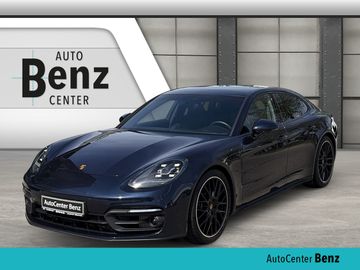 Porsche Panamera - 1