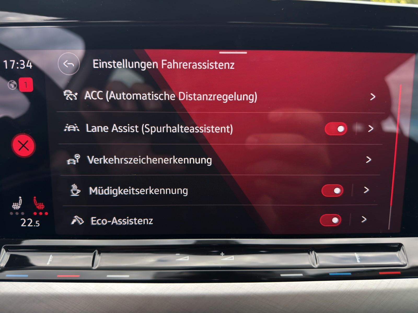 Volkswagen Golf VIII eTSI *ACC *Kamera*Carplay, миниатюра 27