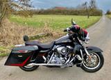 Harley-Davidson Street Glide FLHX, Klappenauspuff, viel Chrom - HARLEY-DAVIDSON 2007 STREET GLIDE
