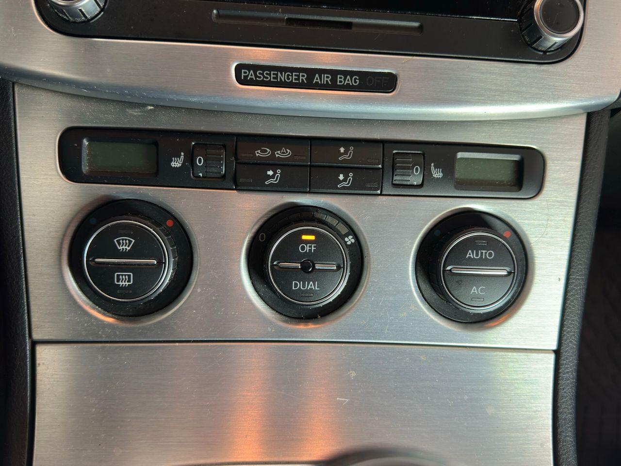 Volkswagen Passat 2009 — photo 13
