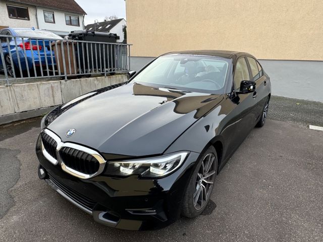 BMW 320 Baureihe 3 Lim. 320 i Sport Line *Automatik*