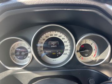 Mercedes E 200 - 9