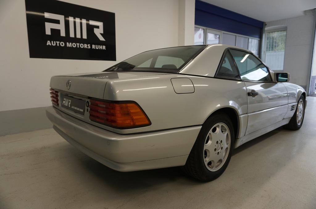 Mercedes-Benz SL 300