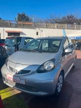 Toyota Aygo 1.4 turbodiesel 5 porte Sol - Toyota Aygo mit Diesel-Antrieb