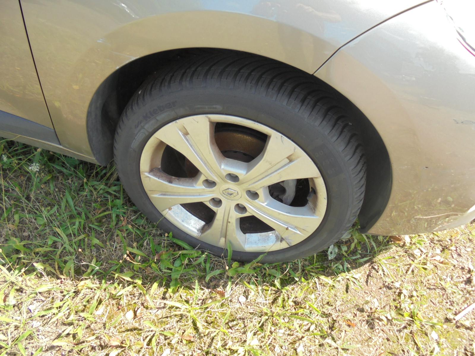 Renault Megane 2009 — photo 13