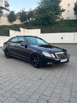 Mercedes-Benz Mercedes Benz E500 W212  /PANO /MASSAGE/ 5... - Mercedes-Benz E 500 in Stuttgart