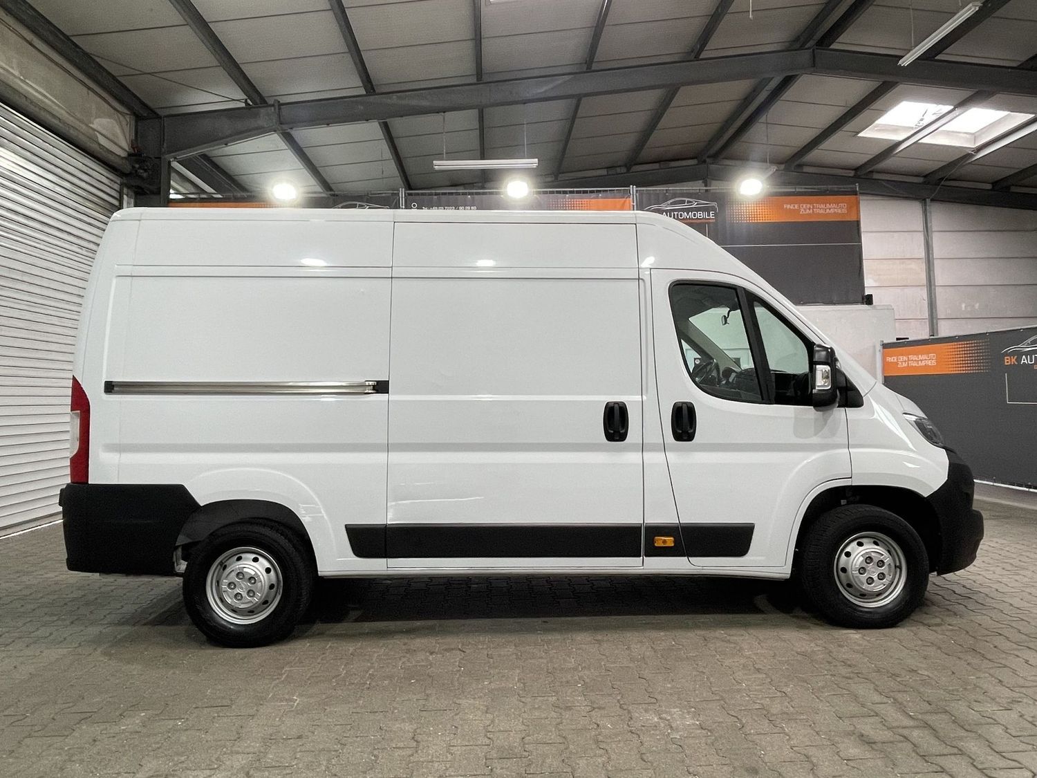 Fahrzeugabbildung Opel Movano HKa L2H2 3,5t Edition #Tempomat#Klima#PDC