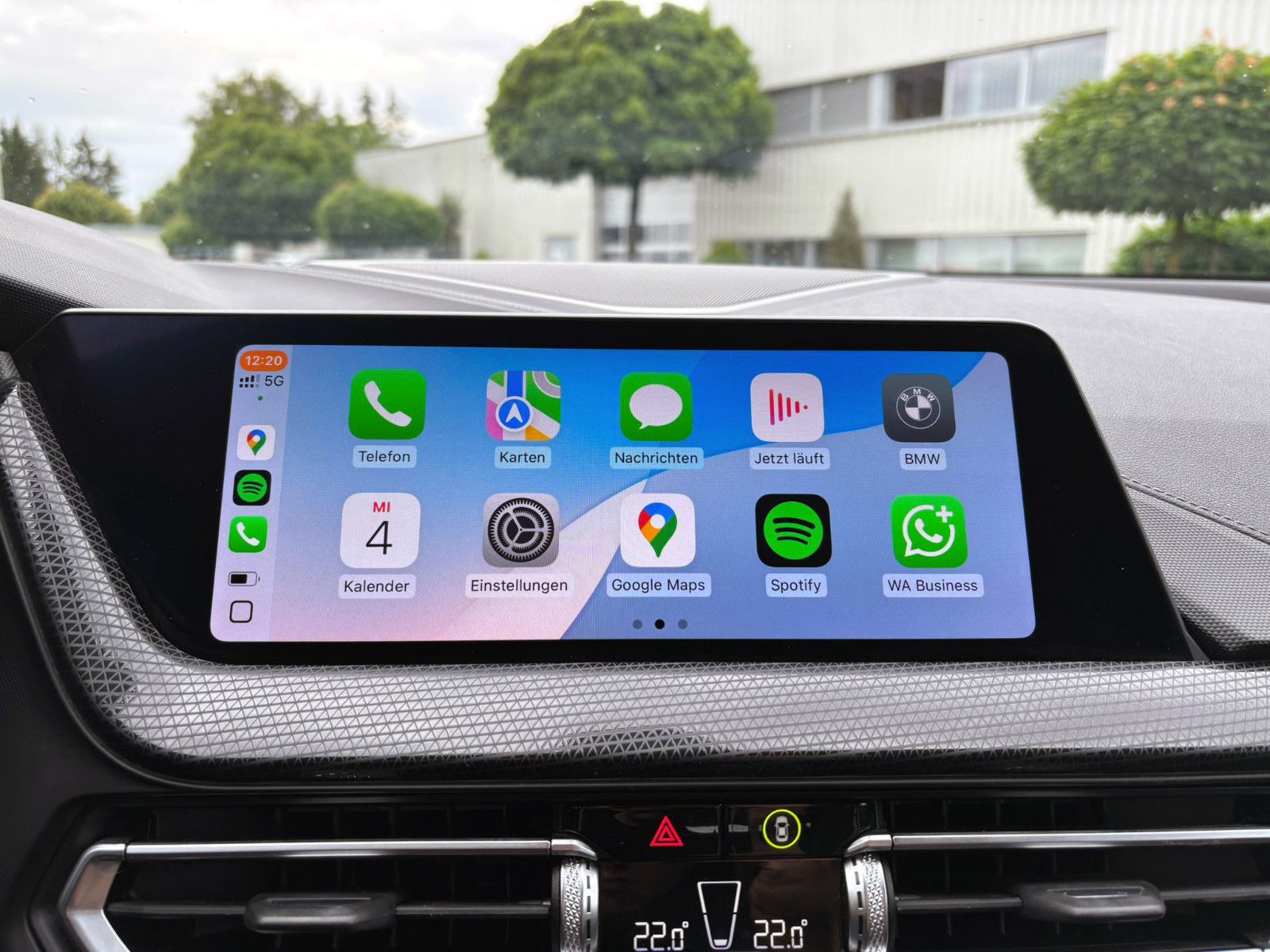 Fahrzeugabbildung BMW 118i Sport Line Steptr. ACC NAVI LED KAM PDC HUD