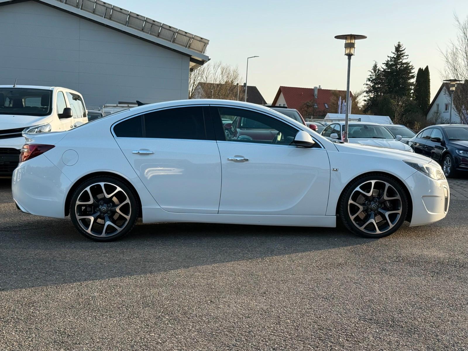 Opel Insignia OPC 2.8 V6 Turbo | 325 ch | BVM | Sièges Recaro cuir | GPS | Caméra de recul | Xénon | Volant chauffant