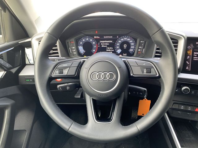 A1 Sportback 30 TFSI ADVANCED DCP+DAB+PDC+ALU16"