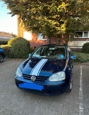 Volkswagen Auto VW Golf 5