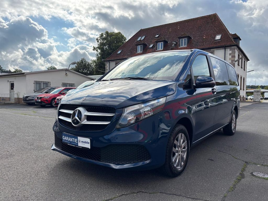 Image of Mercedes-Benz V 220