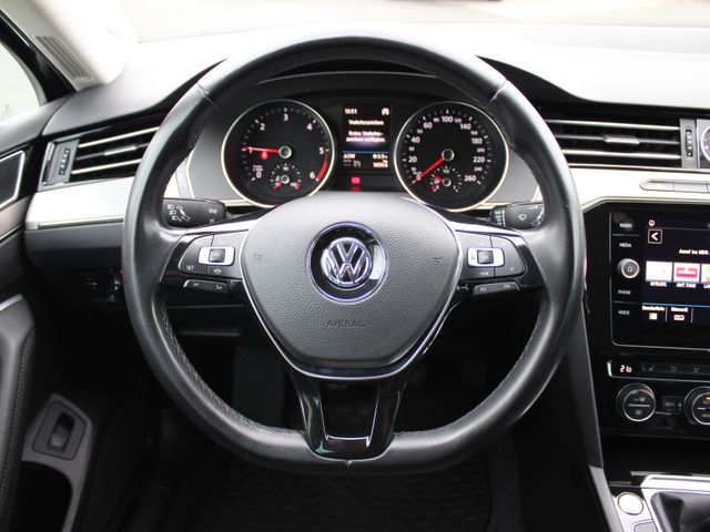 Passat Variant 2.0 TDI R-Line ACC*Kamera*LED*el.