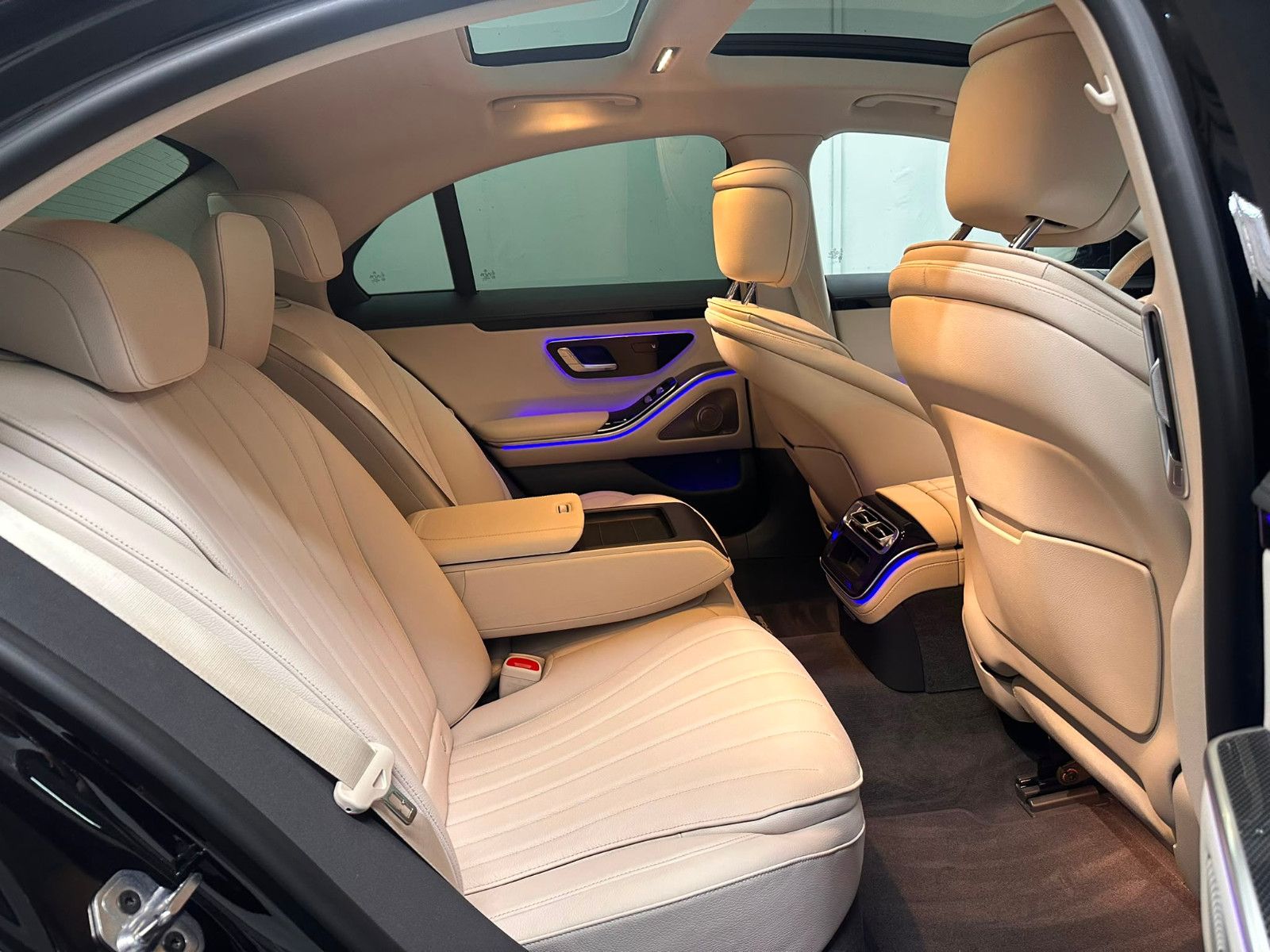 Fahrzeugabbildung Mercedes-Benz S 350 d AMG-LINE *PANO*HEADUP*3D*KEYGO*