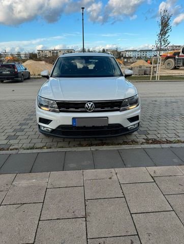 Volkswagen VW Tiguan 2.0 Diesel Automatik 1.Hand Leic...