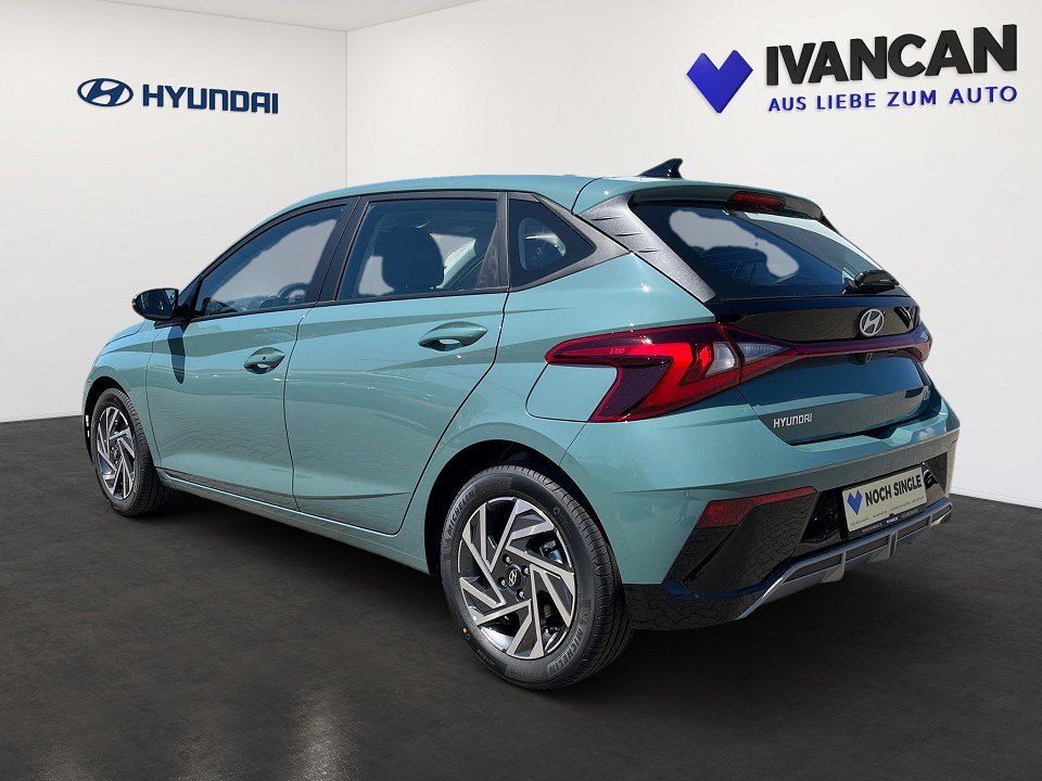 Fahrzeugabbildung Hyundai i20 1.0T 100PS Trend Licht Komfort BOSE