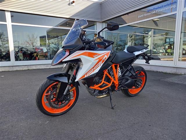 KTM 1290 Super Duke GT