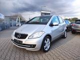 Mercedes-Benz A 150 Automatik+AHK+Klima+SHZ+PDC+Tempom.+Tel+BT - Mercedes-Benz A 150: Automatik