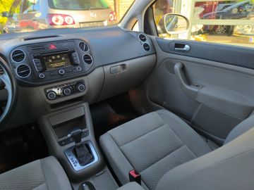 Volkswagen Golf - 10