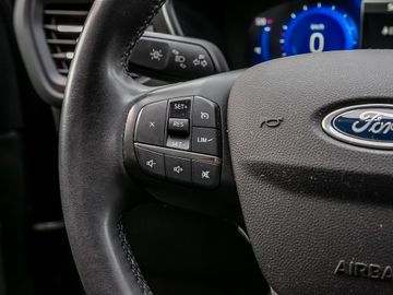 Ford Kuga 2.0 Mild-Hybrid Titanium Kamera Navi