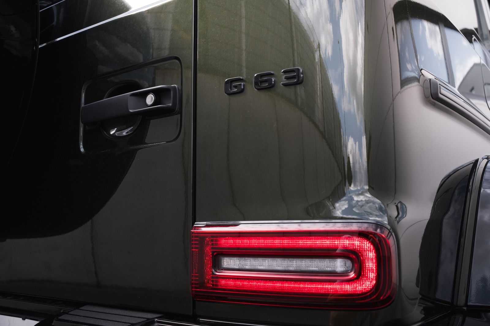 Fahrzeugabbildung Mercedes-Benz G 63 AMG SHZ-Night-Pak. I&II-Perf.-Pak.-Superior
