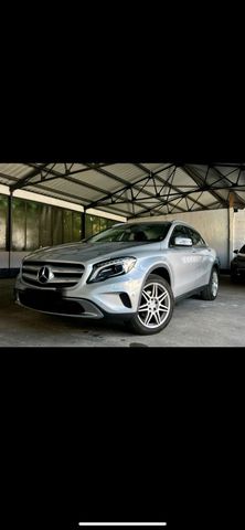 Altele Auto Mercedes GLA 200 Automatisch