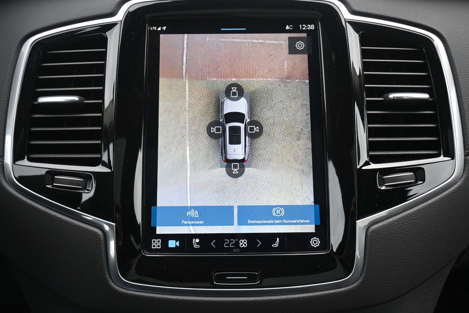 Fahrzeugabbildung Volvo XC90 B5 D AWD Bright*STDHZG*360°*ACC*AHK