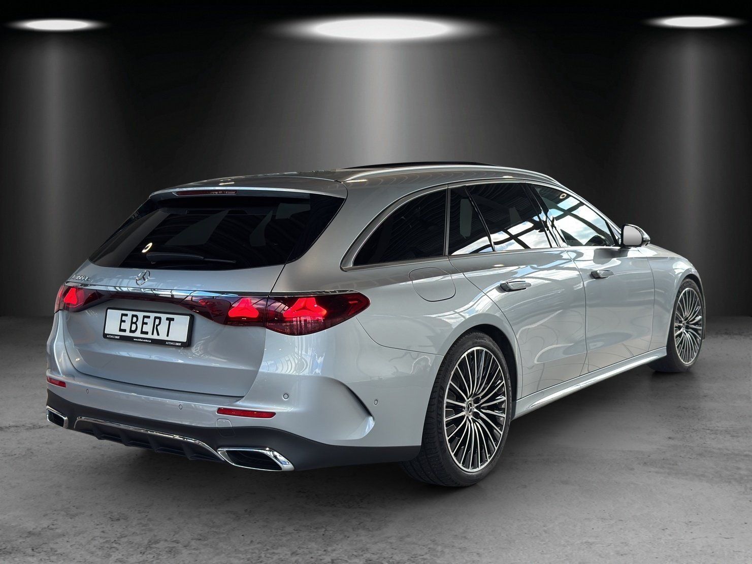 Fahrzeugabbildung Mercedes-Benz E300de T €110k AMG Prem+ Hyper DISTR Massage AHK