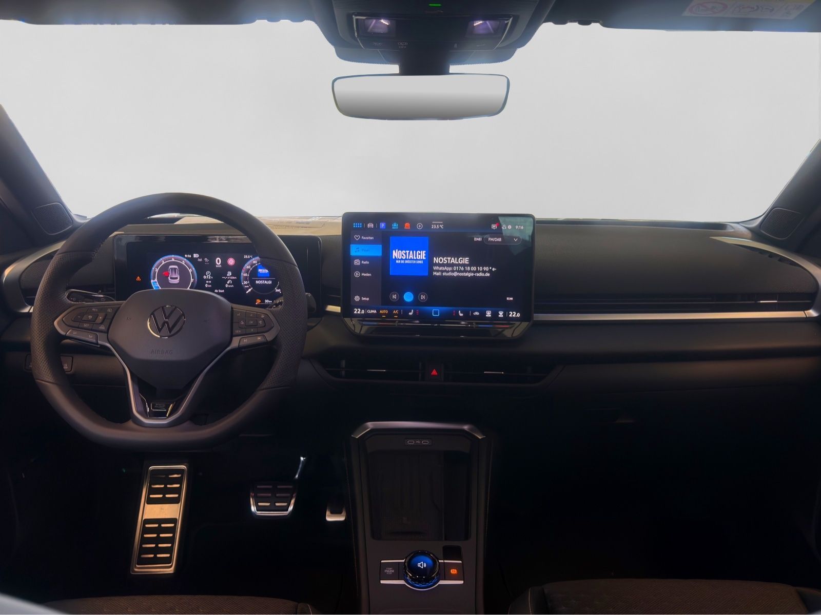 Volkswagen T-Roc 1.5 eTSI DSG R-LINE NEW AHK LM19 MATRIX AC foto 5