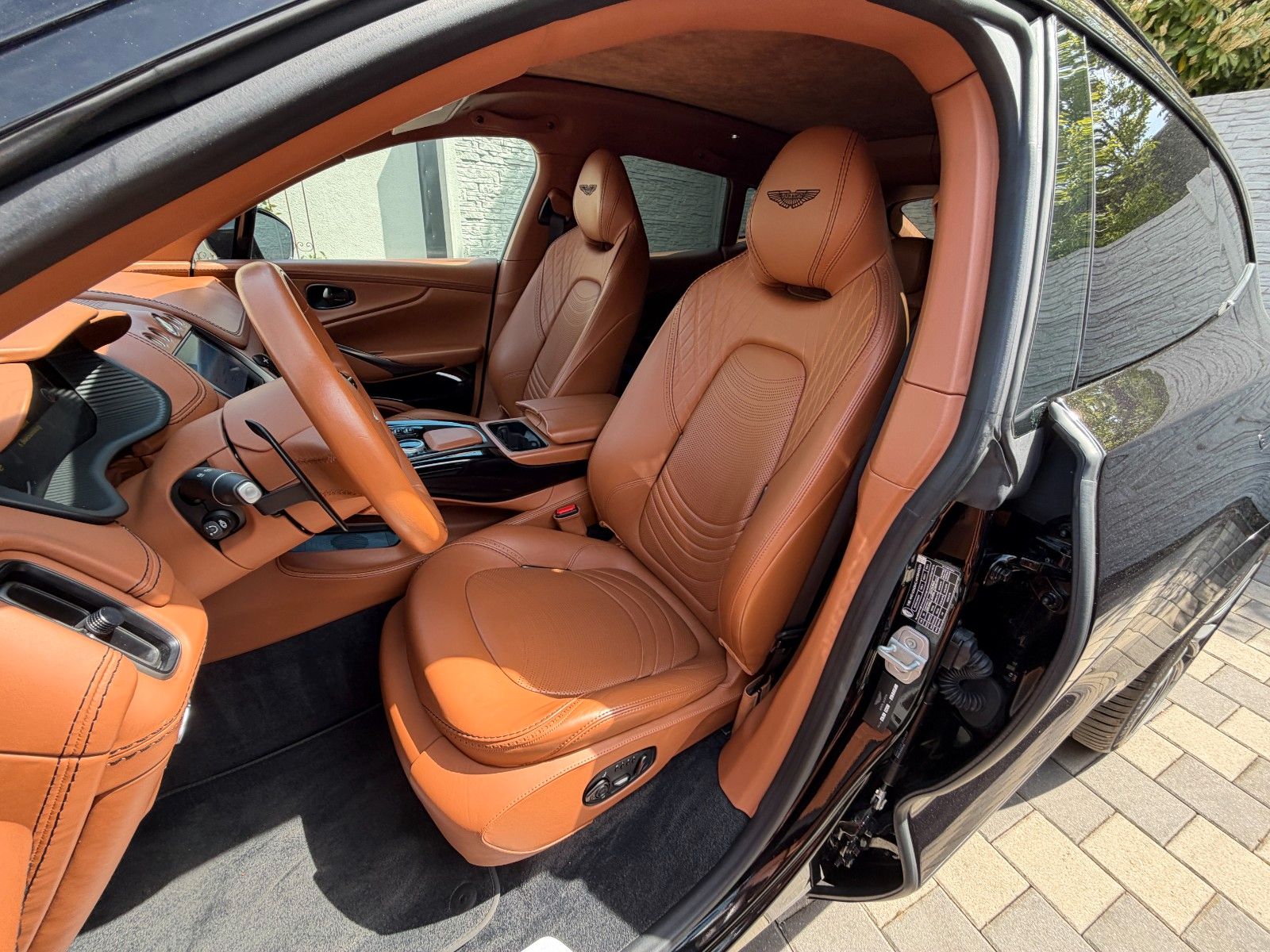 Aston Martin ASTON MARTIN DBX 4.0 V8 foto 20