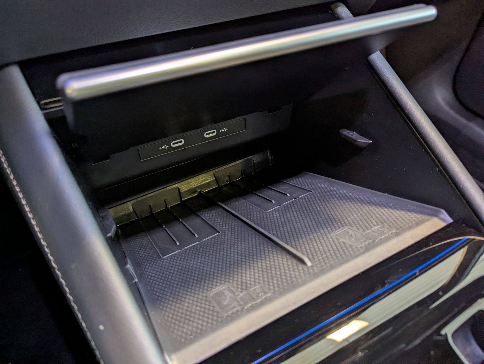 VW Tayron 2.0 4M R-Line Launch Pano Matrix AHK 20" - Image 27