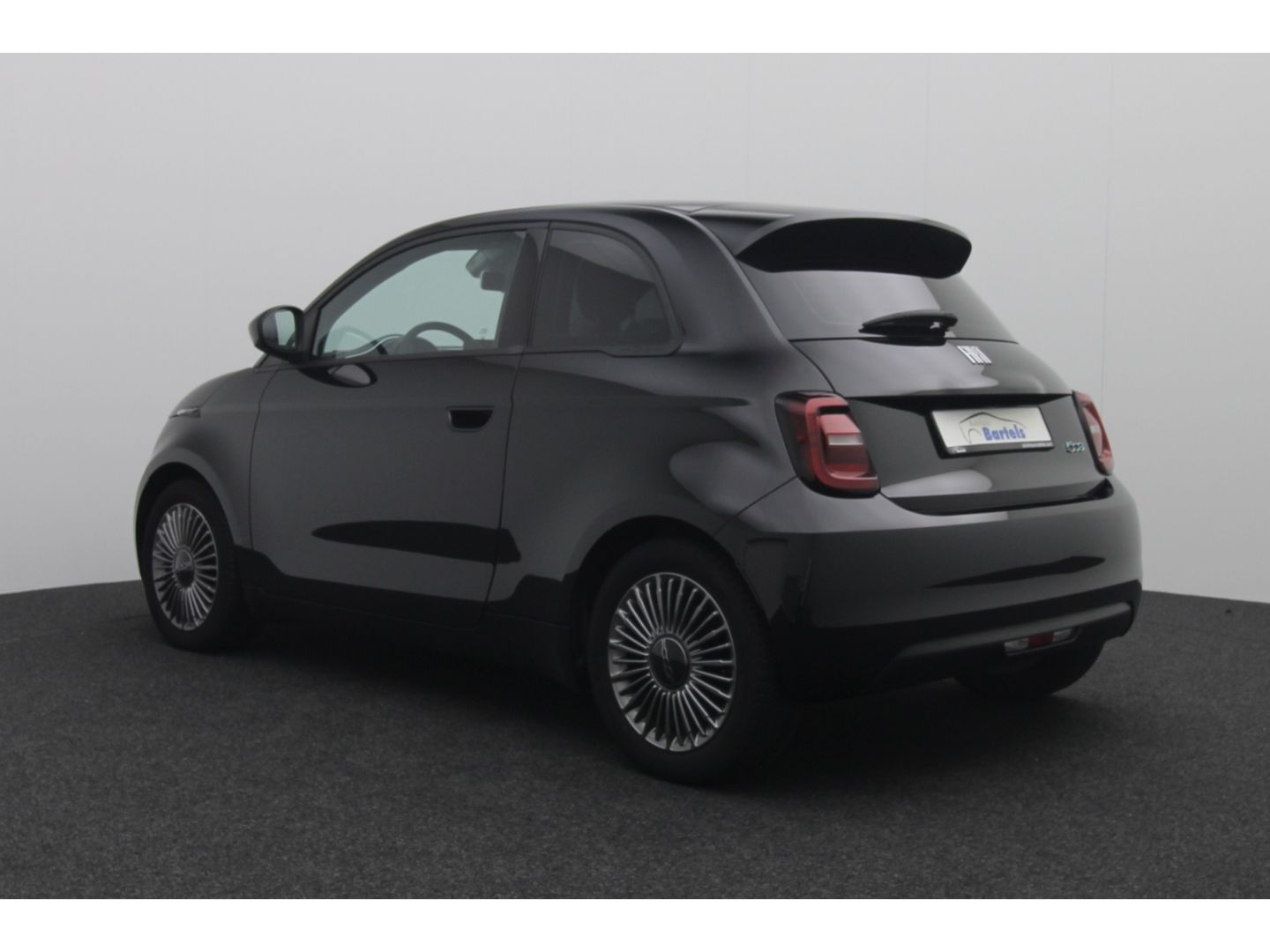 Fahrzeugabbildung Fiat 500e Neuer Icon Komfort Paket Tempomat Apple Car