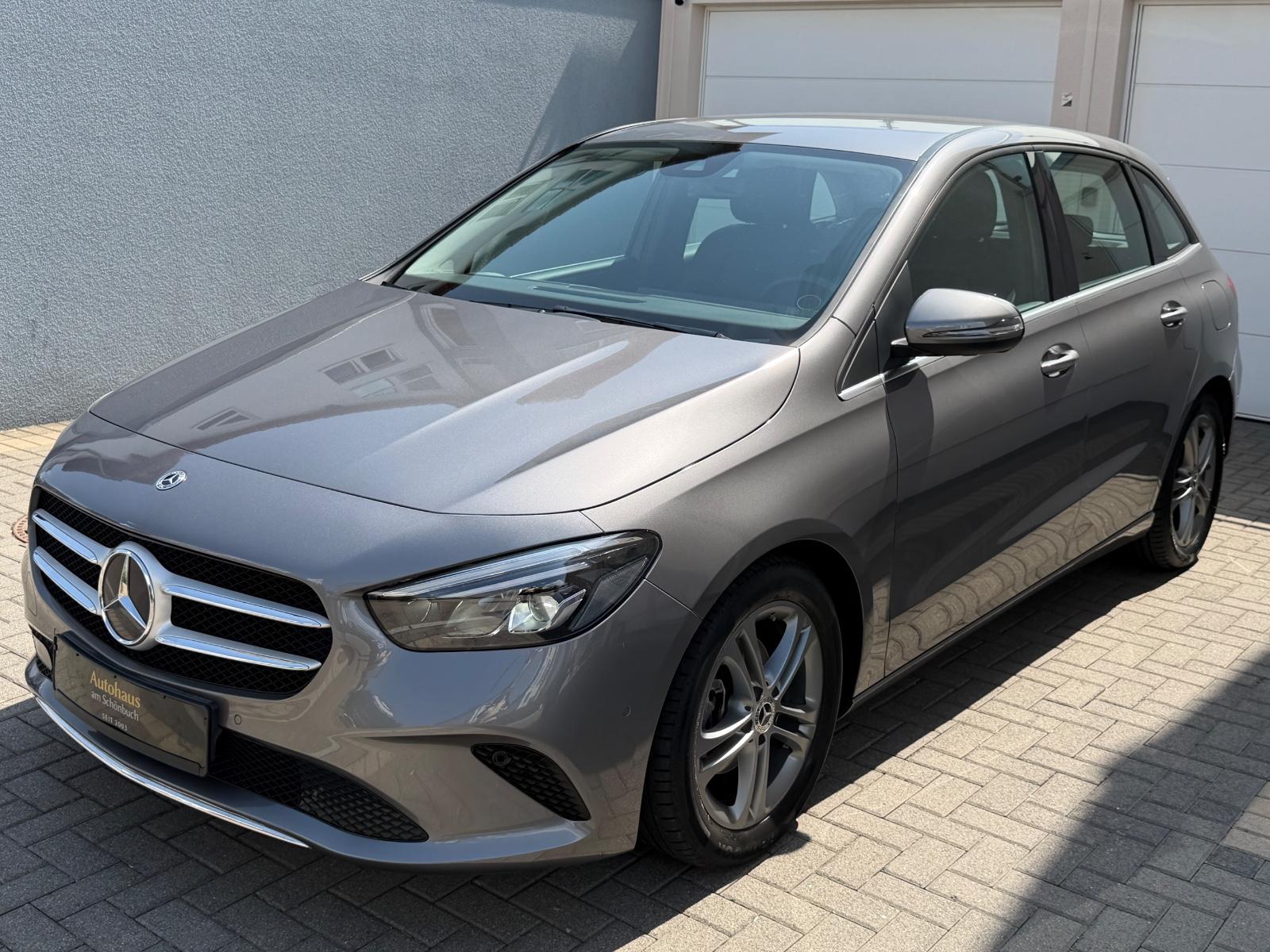 Mercedes-Benz B 180 Autom*Style*52Tkm*LED*MBUX*Navi*Kamera*2HD