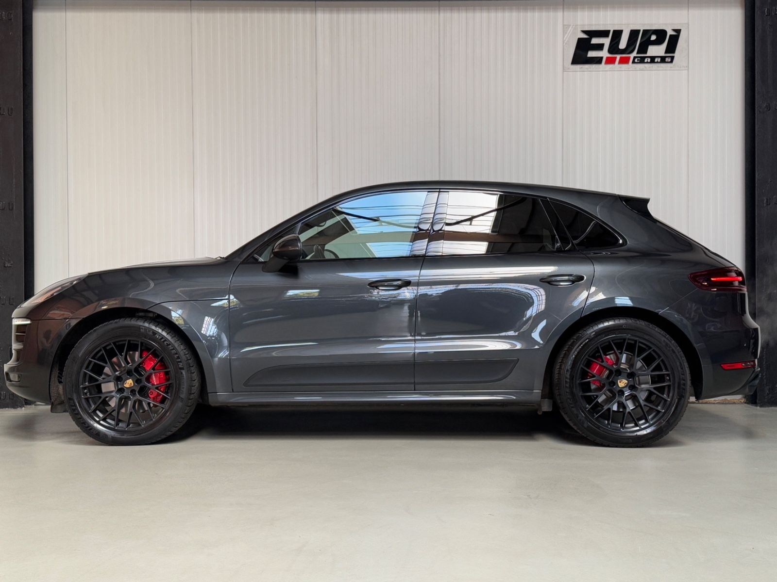 Fahrzeugabbildung Porsche Macan GTS/Burmester/Distronic/18Wege/R.Kamera