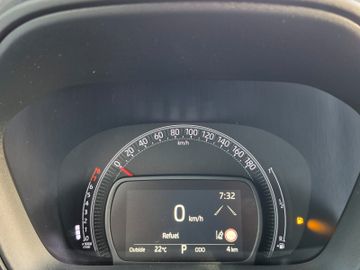 Toyota Aygo (X) - 10