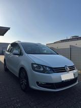Volkswagen Sharan 2.0 TSI DSG BMT Highline*Standheizung*AHK - Volkswagen Sharan Highline mit Benzin-Antrieb