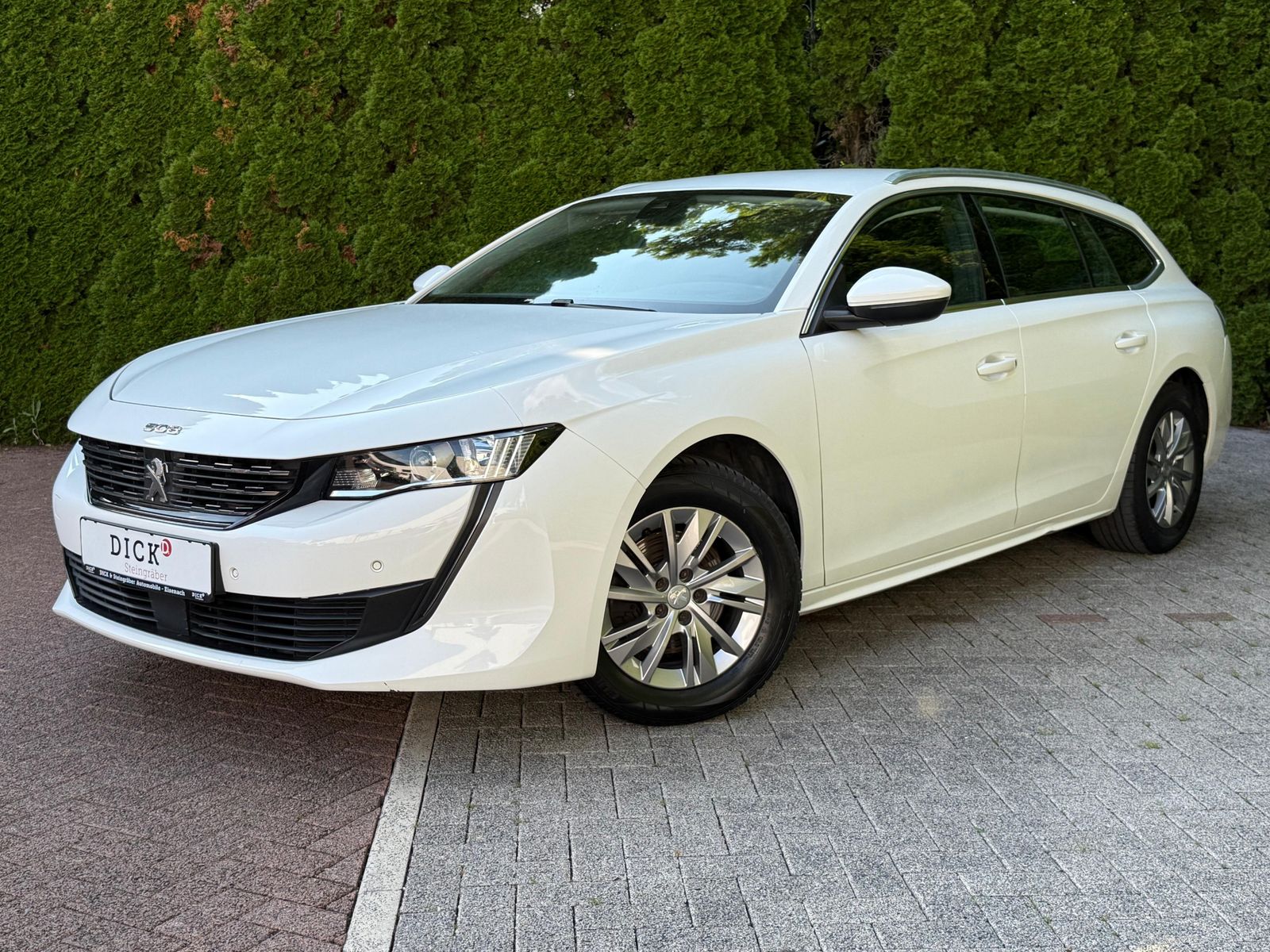 Fahrzeugabbildung Peugeot 508 1.5 Blue-HDI Active NAV+SHZ+KAM180°+TEMP+MFL