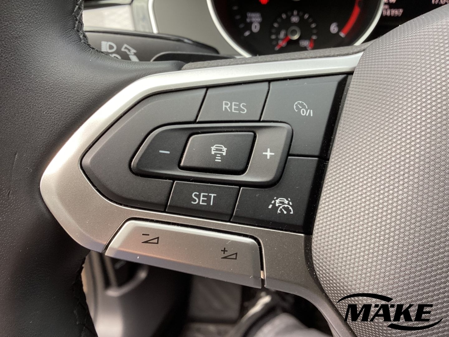 Passat Variant Business 2.0 TDI DSG 4MOTION AHK 